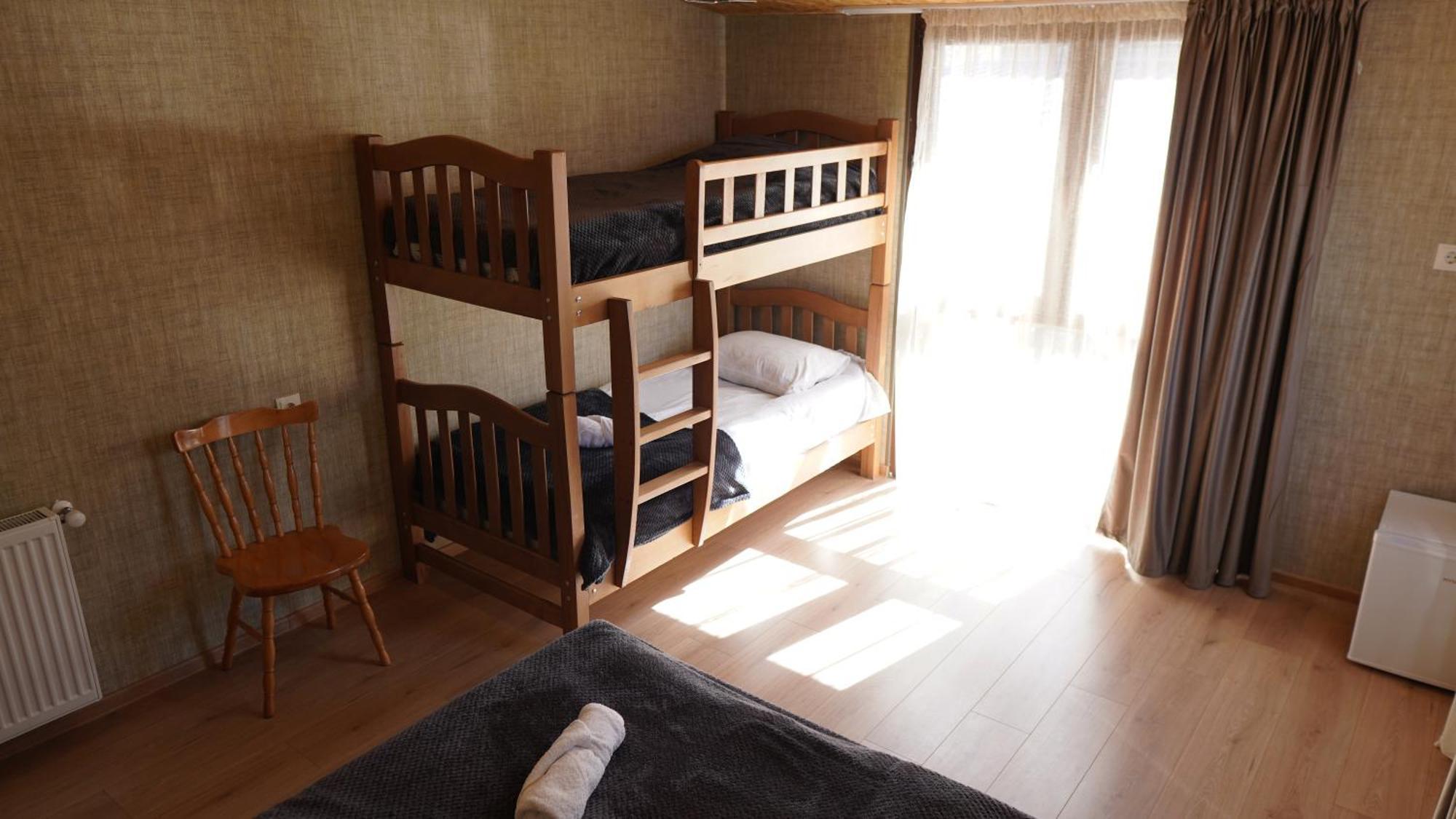 Archil&Nino Gigauri Guest House Kazbegi Esterno foto