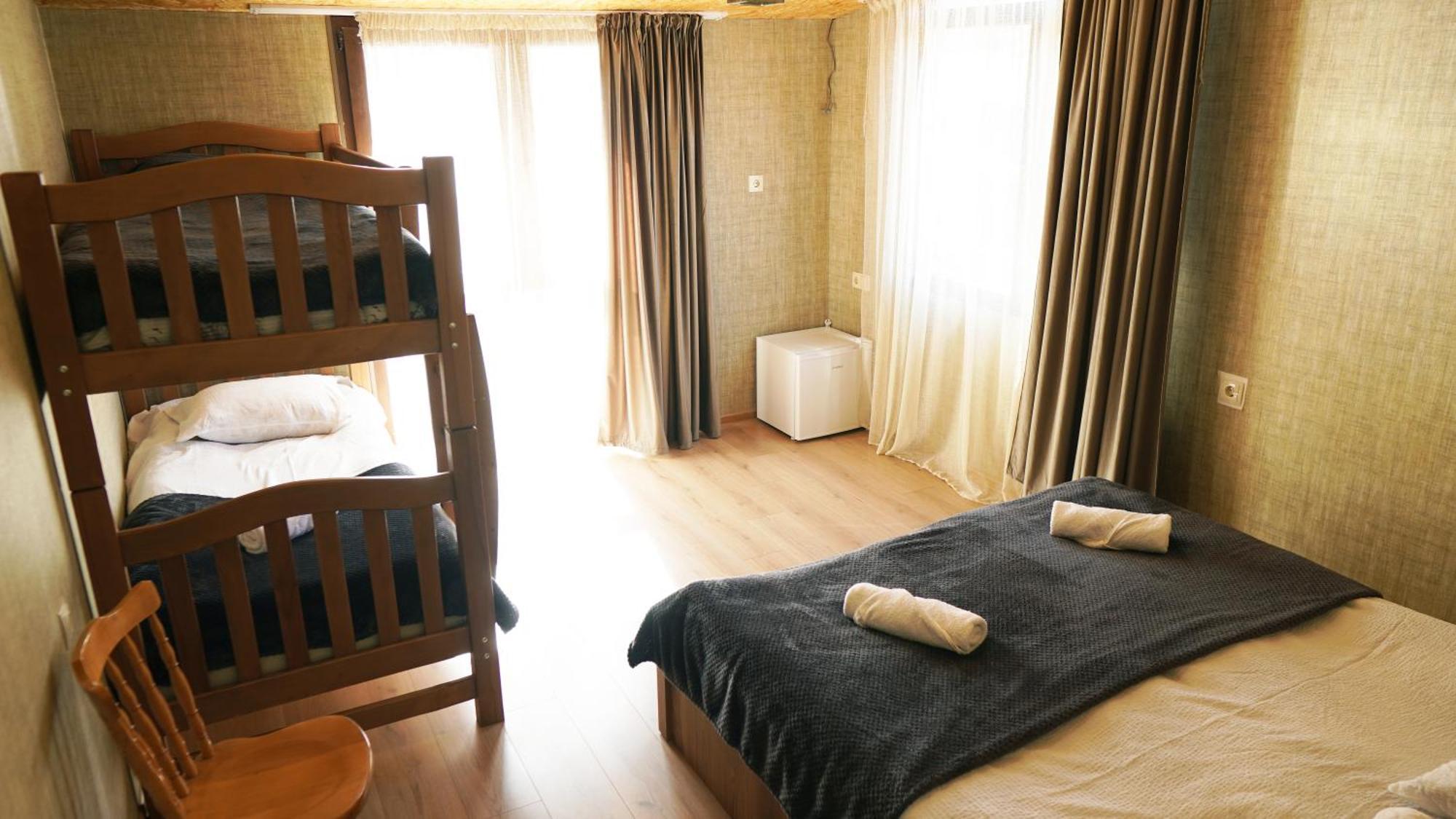 Archil&Nino Gigauri Guest House Kazbegi Esterno foto