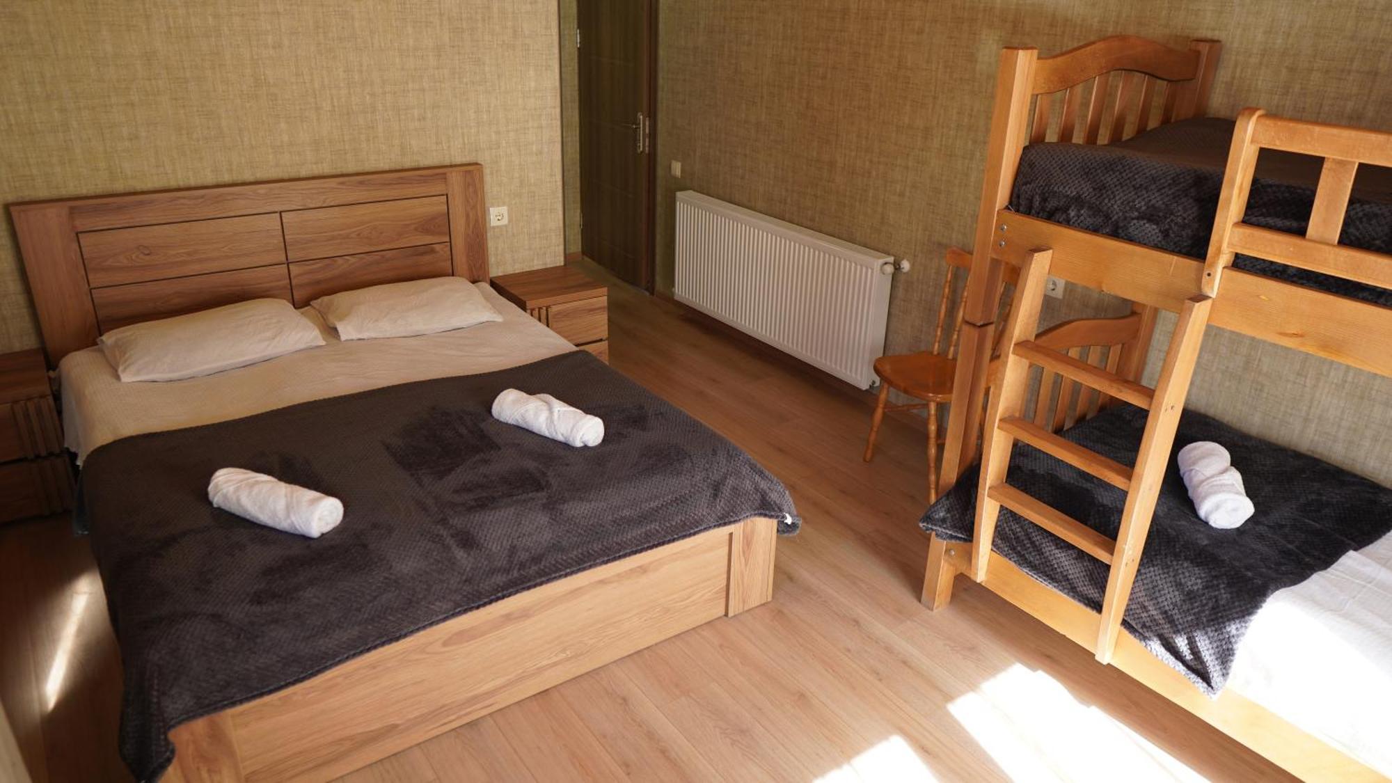 Archil&Nino Gigauri Guest House Kazbegi Esterno foto