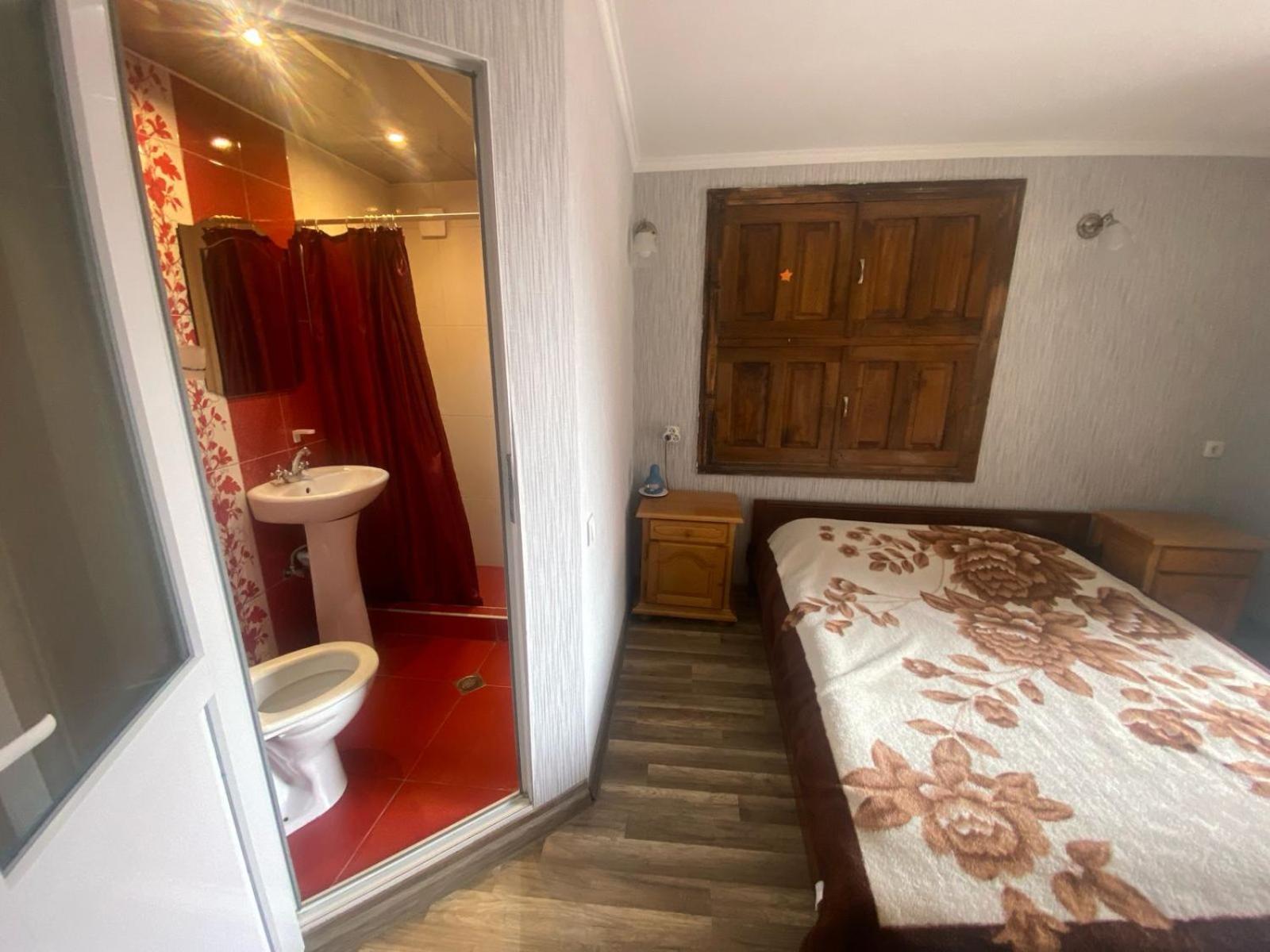 Archil&Nino Gigauri Guest House Kazbegi Esterno foto