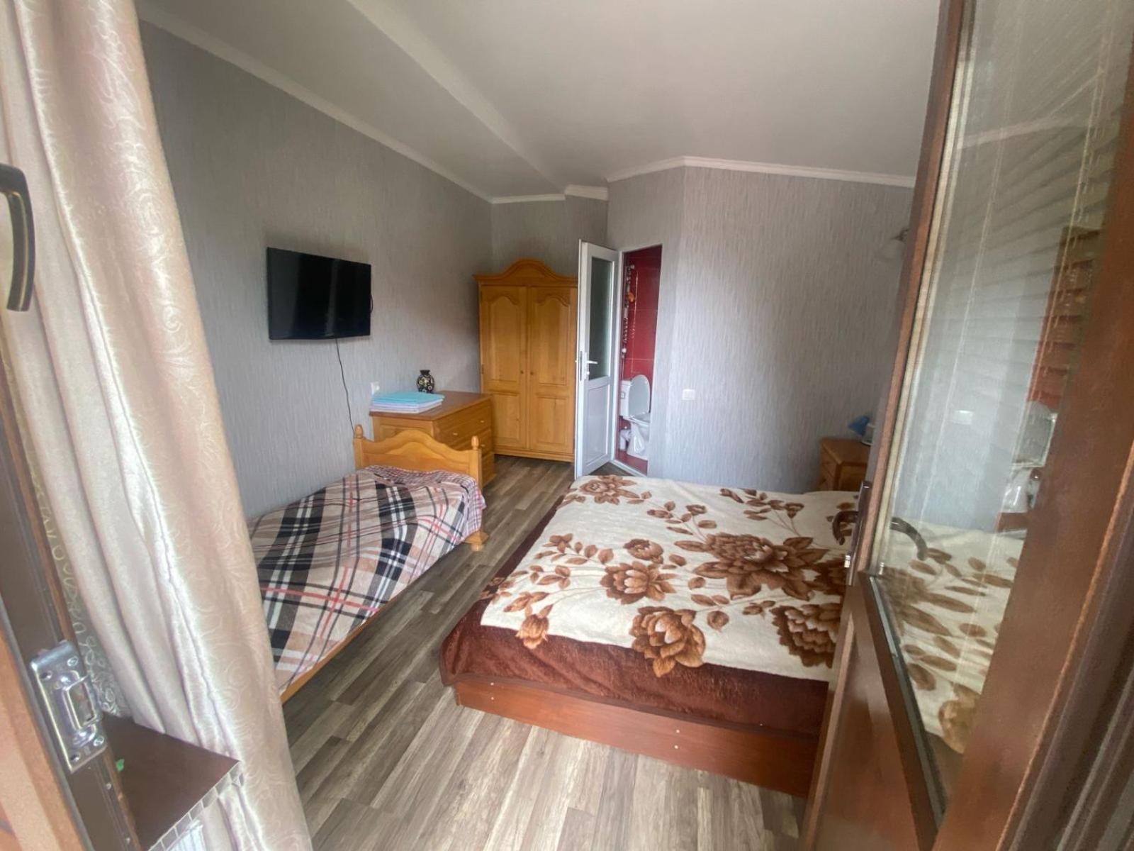 Archil&Nino Gigauri Guest House Kazbegi Esterno foto