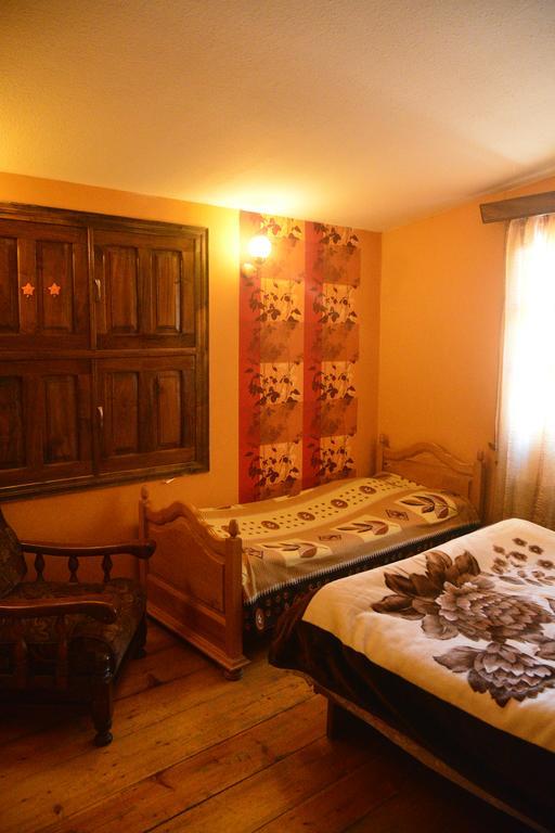 Archil&Nino Gigauri Guest House Kazbegi Esterno foto